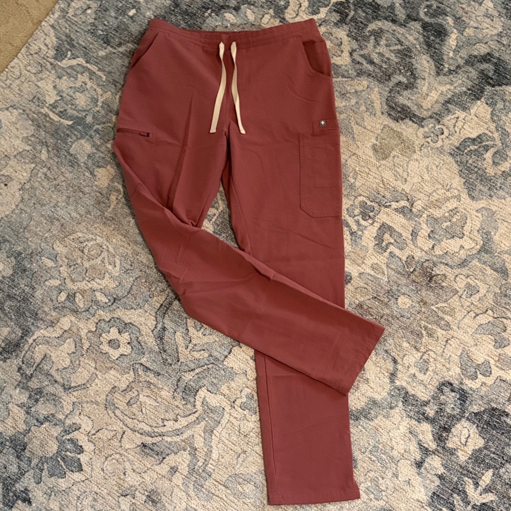 Figs Women’s Yola Skinny Scrub Pant Mauve Medium Tall